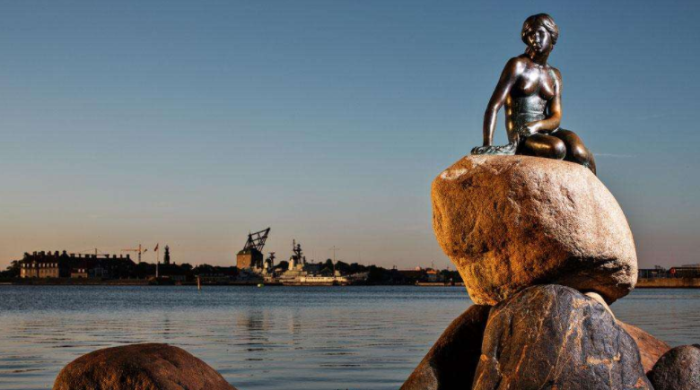 小美人魚 小美人魚